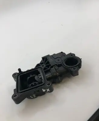 BMW X1 U11 Thermostat/thermostat housing 847199006 8471990