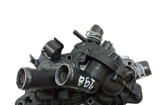 Volkswagen Caddy Water pump 04E121042M