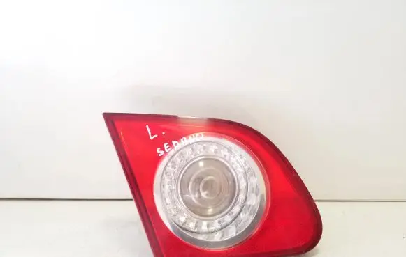 Volkswagen PASSAT B6 Tailgate rear/tail lights 273001