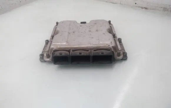 Renault Laguna II Engine control unit/module 0281010556