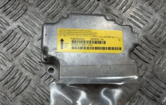 Peugeot 4007 Airbag control unit/module P8635A053