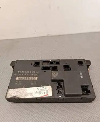 Mercedes-Benz E W211 Door control unit/module 2118200326 356801