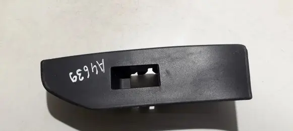 Toyota Verso Front door window switch trim 742320f050 74232-0f050