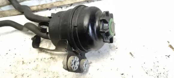 BMW 5 E60 E61 Power steering fluid tank/reservoir 1097164