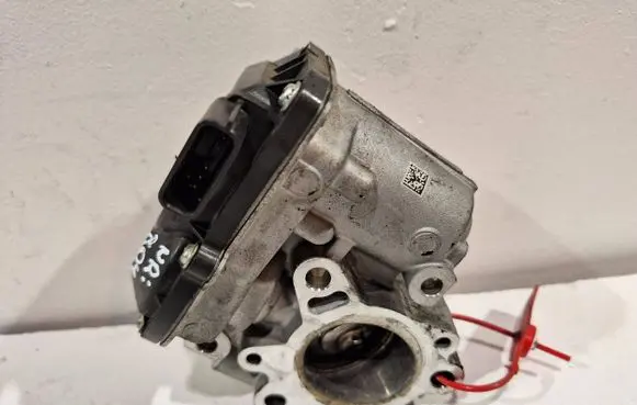 Renault Kadjar EGR valve 147100361R