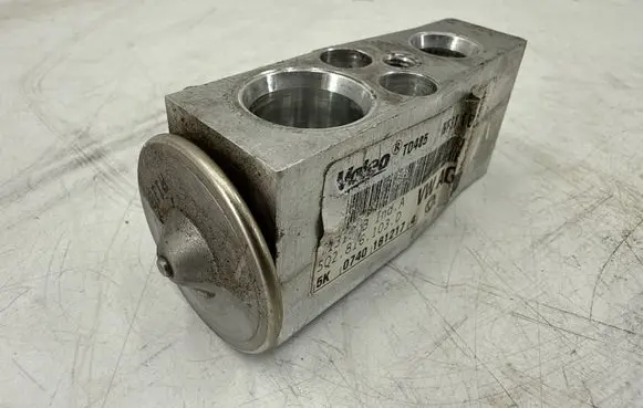 Audi A3 S3 8V Air conditioning (A/C) expansion valve 5Q2816103D