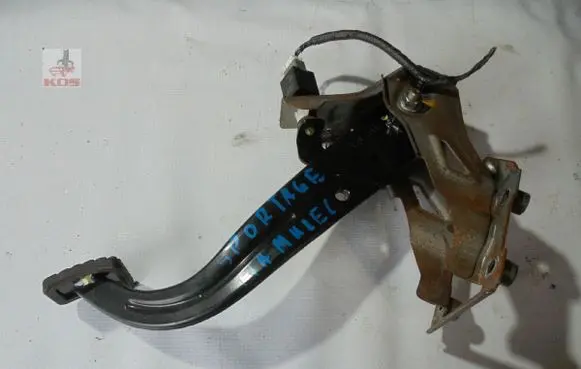 KIA Sportage Brake pedal 32800-2S005