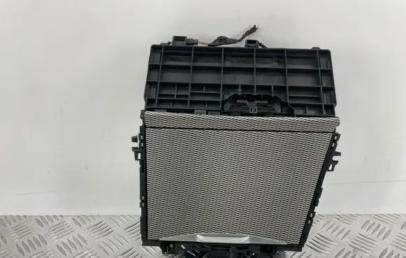 BMW 3 G20 G21 Cup holder front 6806803 1870135116