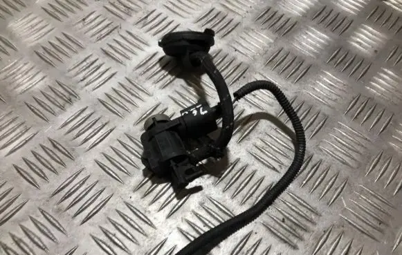 Seat Toledo II (1M) Turbo solenoid valve 1j0906283