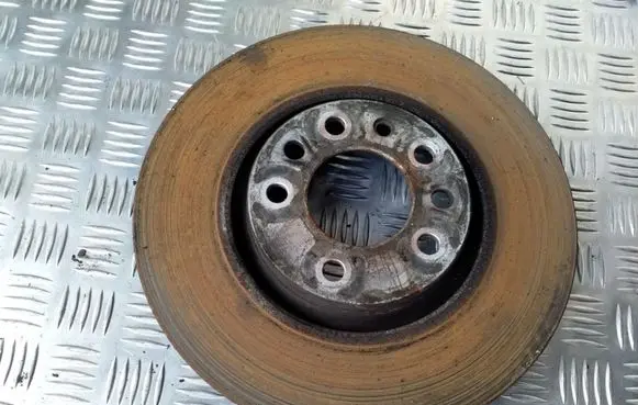 Opel Zafira B Front brake disc