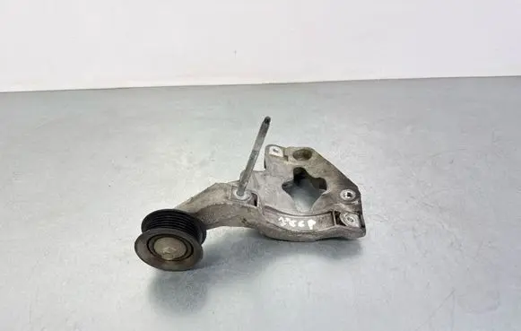 Jeep Grand Cherokee A/C compressor mount bracket 3310F