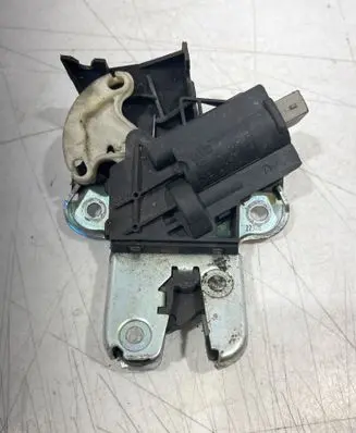 Volkswagen Jetta V Tailgate/trunk/boot lock/catch/latch 4F5827505D