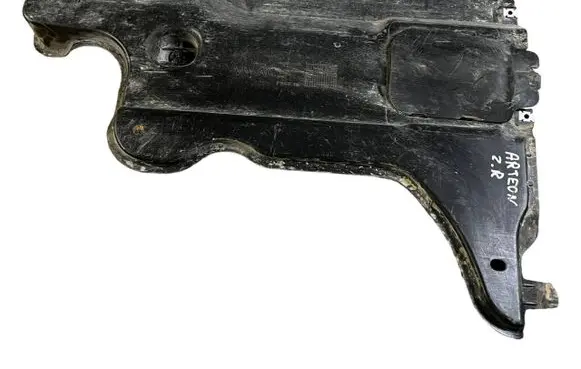 Rear underbody cover/under tray