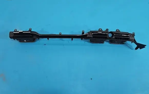 Maserati Quattroporte Dash center air vent grill 226852 IMPRK1533182