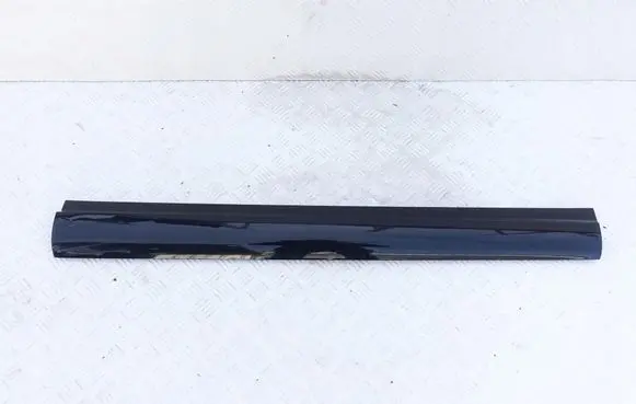 Maserati Levante Front door trim (molding) 670035235