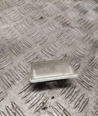 Toyota Corolla Verso AR10 Number plate light