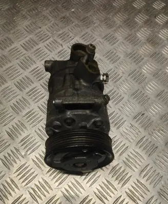 Volkswagen Golf VII Air conditioning (A/C) compressor (pump) 5Q0820803A