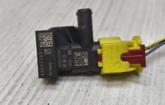 Audi Q2 - Airbag deployment crash/impact sensor 85E959651