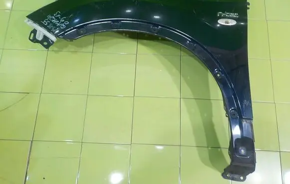 Nissan Qashqai+2 Fender PRZOD LEWY