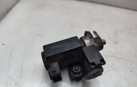 KIA Sorento Turbo solenoid valve 72190816