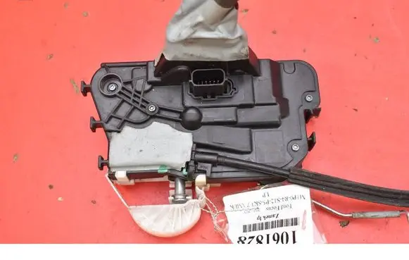 Ford Focus Front door lock E01961105