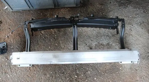 Opel Crossland X Front bumper support beam 