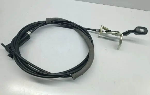 Hyundai i20 (PB PBT) Fuel cap flap release cable 