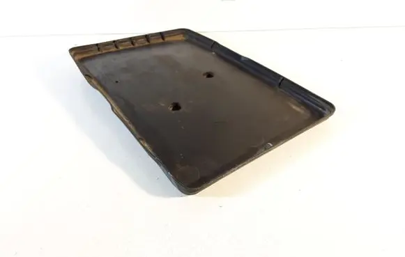Battery tray