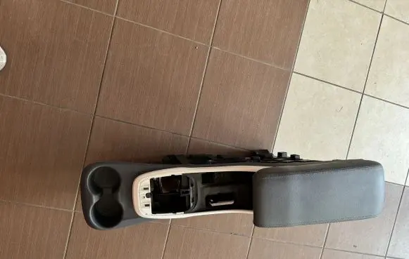 Opel Ampera- E Center console