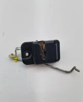 Chrysler Pacifica Fuel tank cap lock