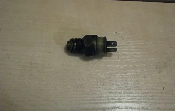 Coolant temperature sensor