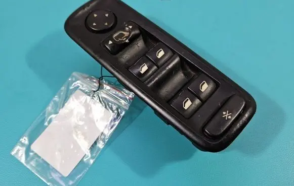 Peugeot 807 Electric window control switch 53269704 IMPRK1444515