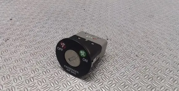 Hyundai Grandeur Passenger airbag on/off switch 
