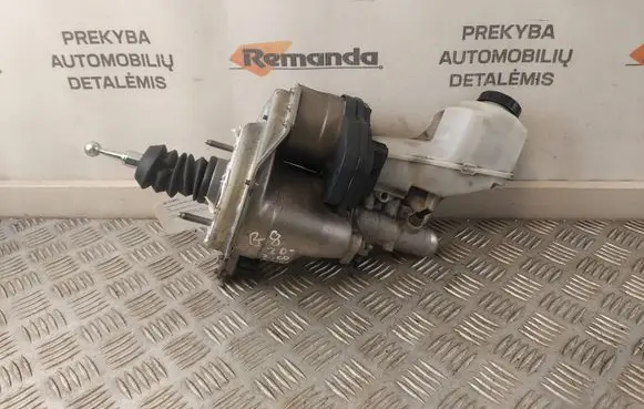 Volkswagen PASSAT B8 Brake booster 0204850658 97356684