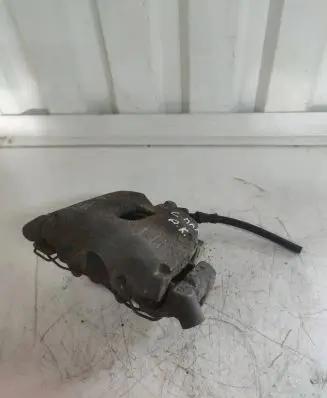 Ford C-MAX I Front brake caliper