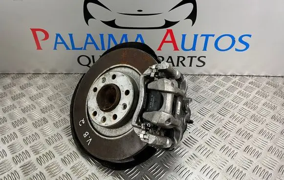 Peugeot 3008 III Rear brake caliper 9839911780