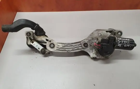 Jaguar S-Type Front wiper linkage and motor 2R8317500BA 90069158