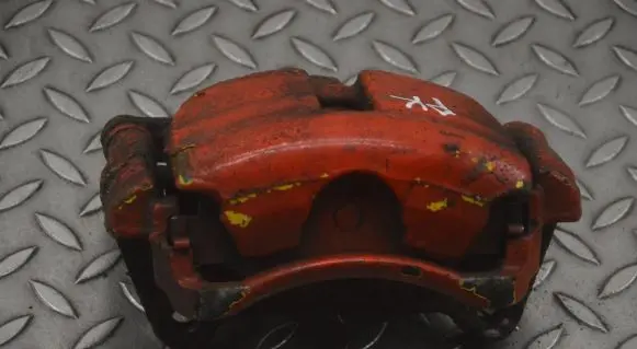 Volkswagen Golf VII Front brake caliper