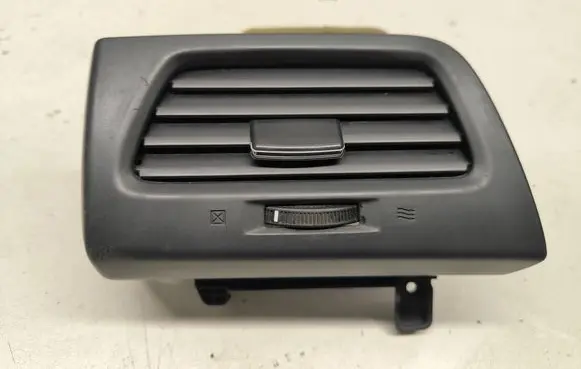 Honda CR-V Dash center air vent grill 77630TA0A