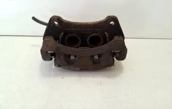 Honda CR-V Front brake caliper