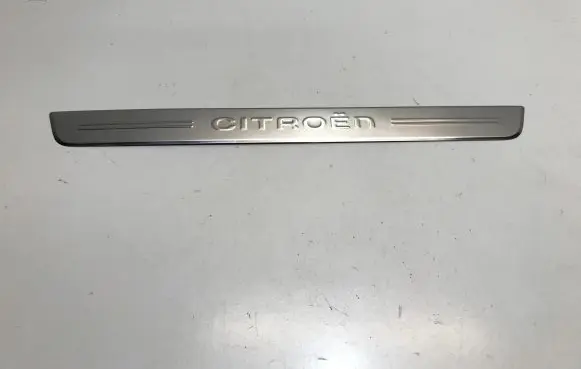 Citroen C5 X Front sill trim cover