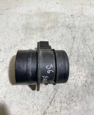 Volkswagen PASSAT B6 Mass air flow meter 03G906461C