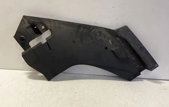 Audi Q7 4M Engine bonnet/hood lock trim molding 4M0805286A