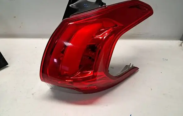 Rear/tail lights