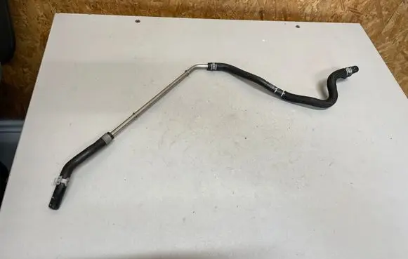 Volkswagen PASSAT B8 Engine coolant pipe/hose 04E133723CB