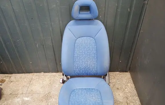 Mercedes-Benz A W168 Front driver seat 