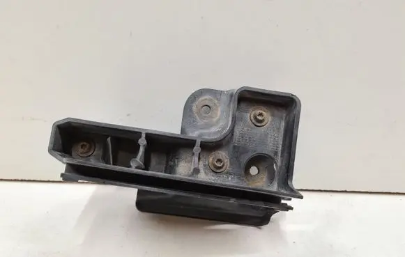 Audi A6 S6 C6 4F Bumper support mounting bracket corner 4F9807891