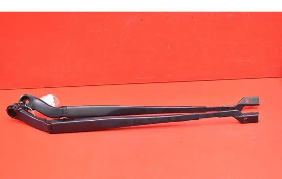 Front wiper blade arm