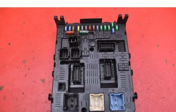 Peugeot 307 Fuse box set 9664968980