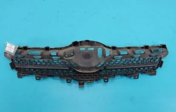 Toyota Corolla Verso E121 Front bumper upper radiator grill 53111-0F030 IMPRK1523084